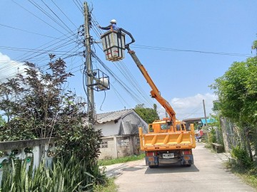 05.jpg