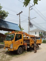 🚧กองช่างออกซ่อมแซมโคมไฟฟ้าสาธารณะที่ชำรุดเสียหายบ้านสันทราย